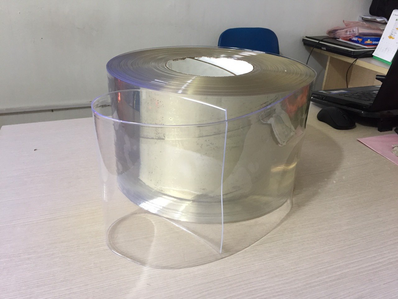 Cuộn nhựa PVC trong suốt